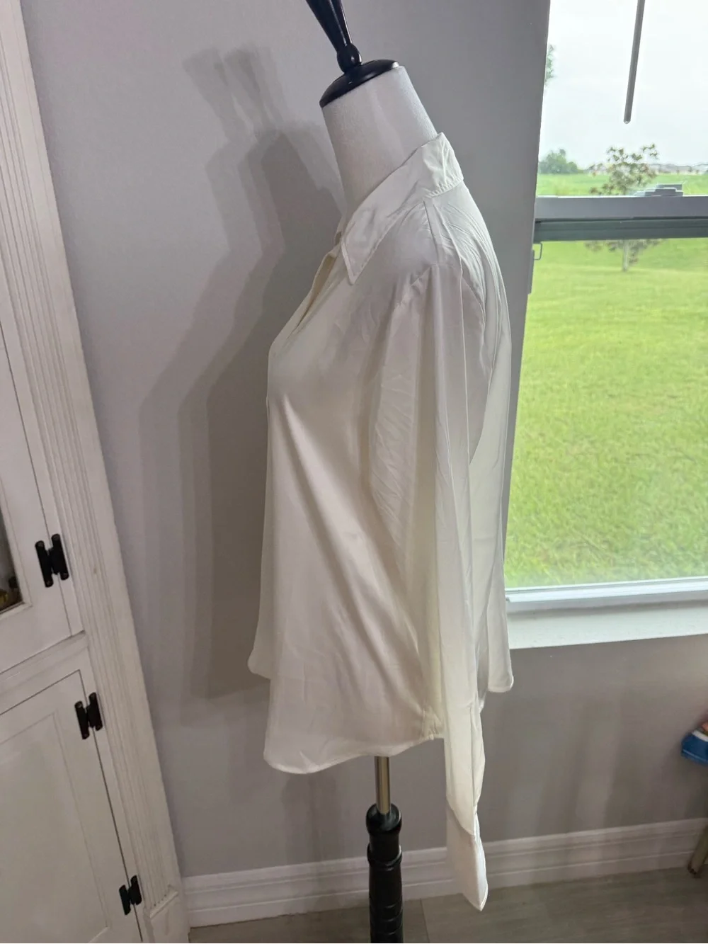 H&M Cream Button-Down Long Sleeve Blouse